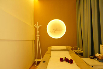 成都锦江区日式指压的寂静美学：在按压中听见雪落的声音